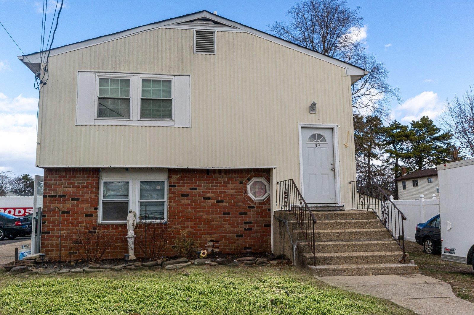 39 Brooklyn Avenue Property Photo