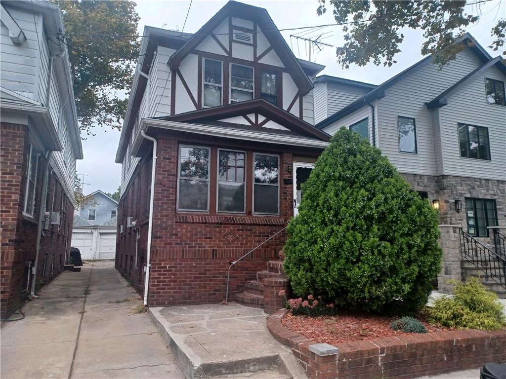 1328 E 35th Street Property Photo