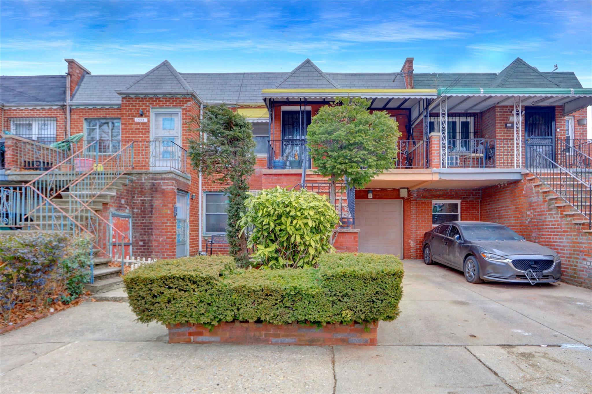 1355 E 99th Street Property Photo