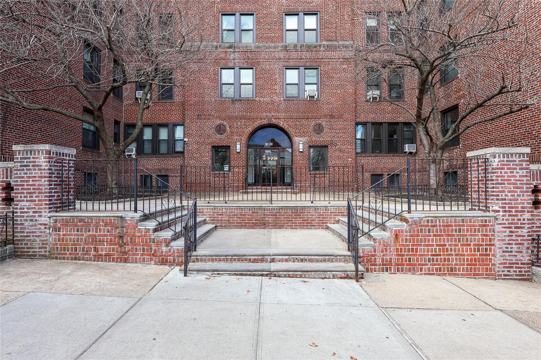 76-66 Austin Street 6g Property Photo