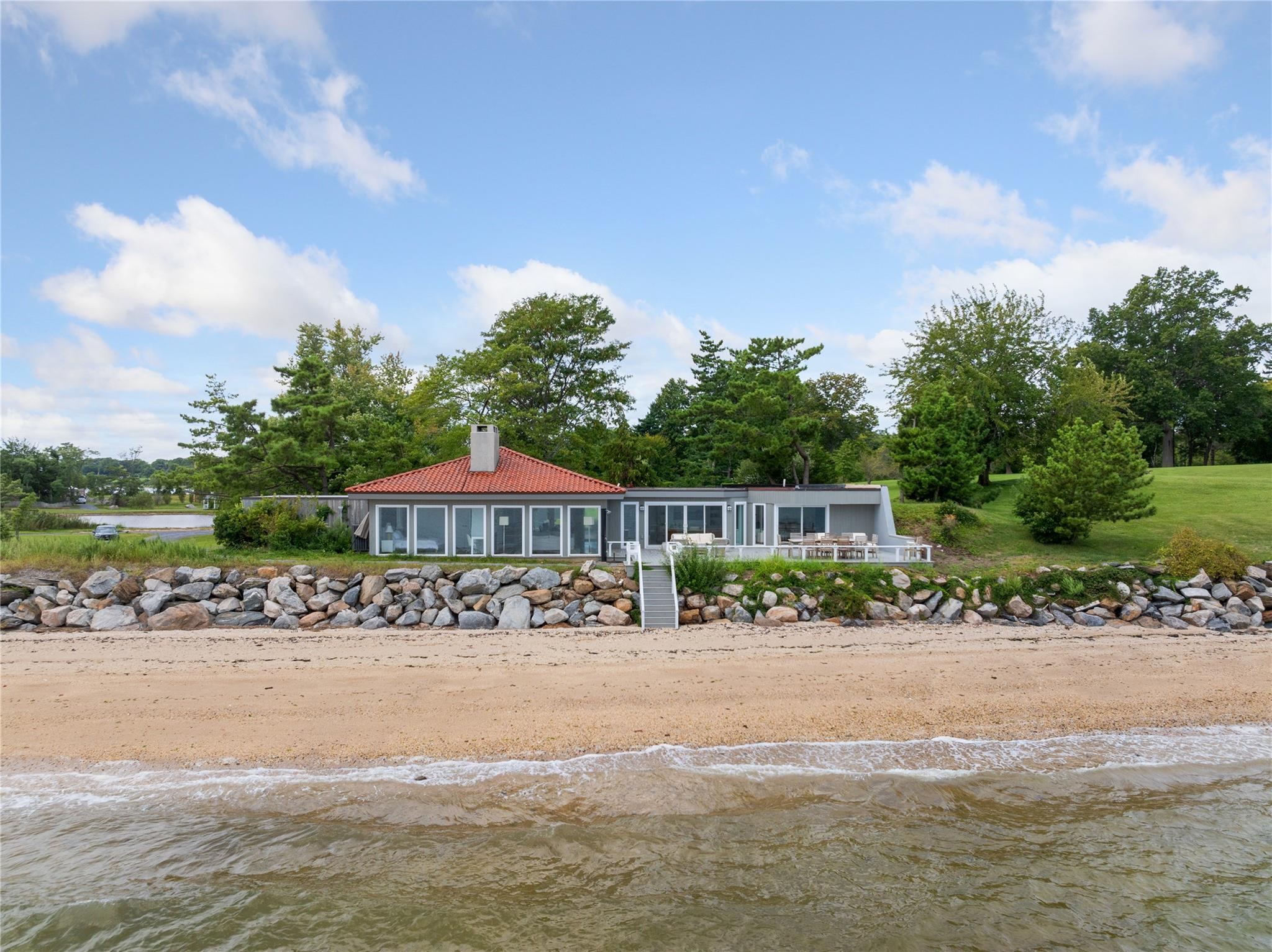 333 Centre Island Road Property Photo