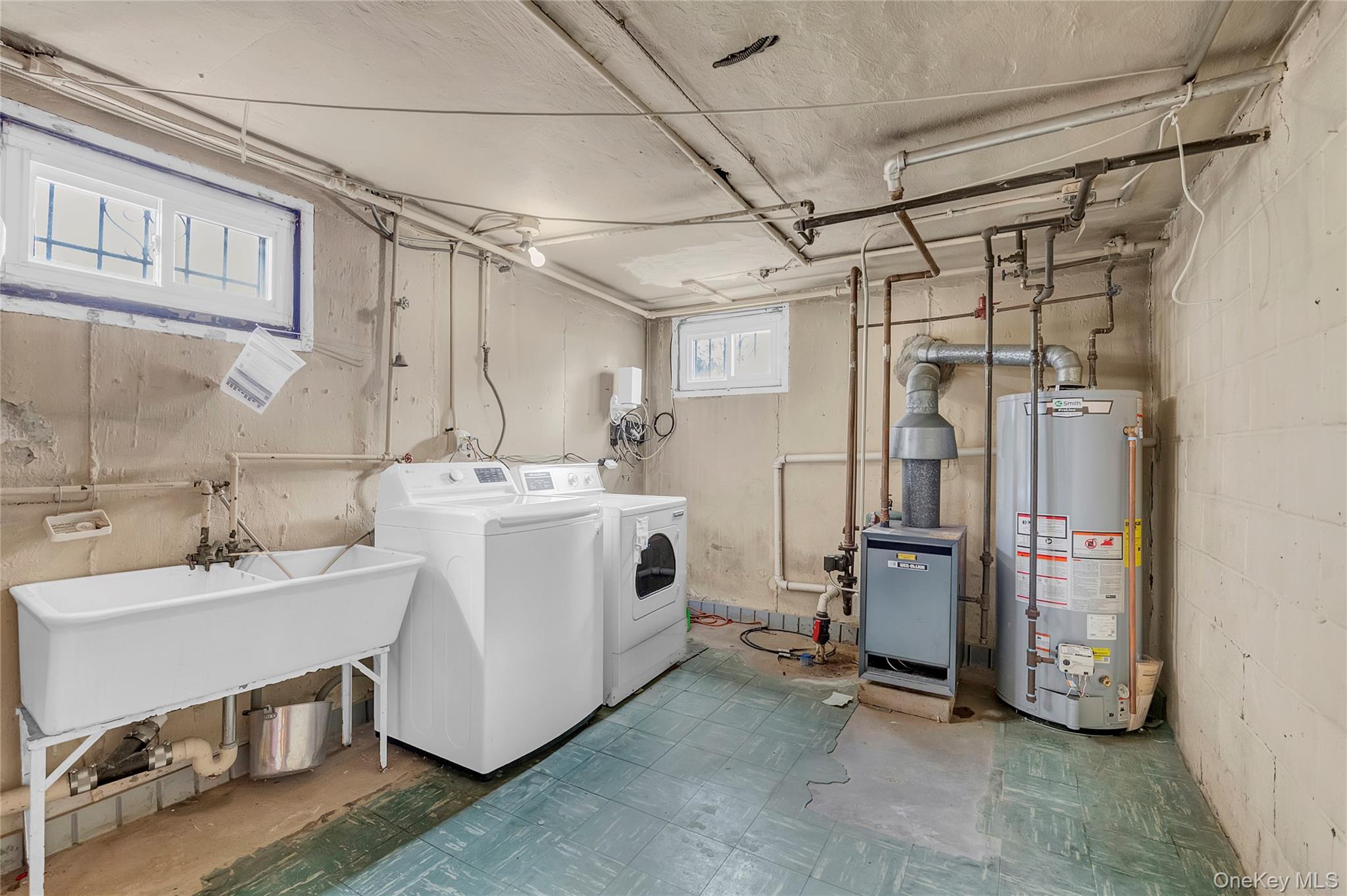 61-46 213th Street Property Photo 16