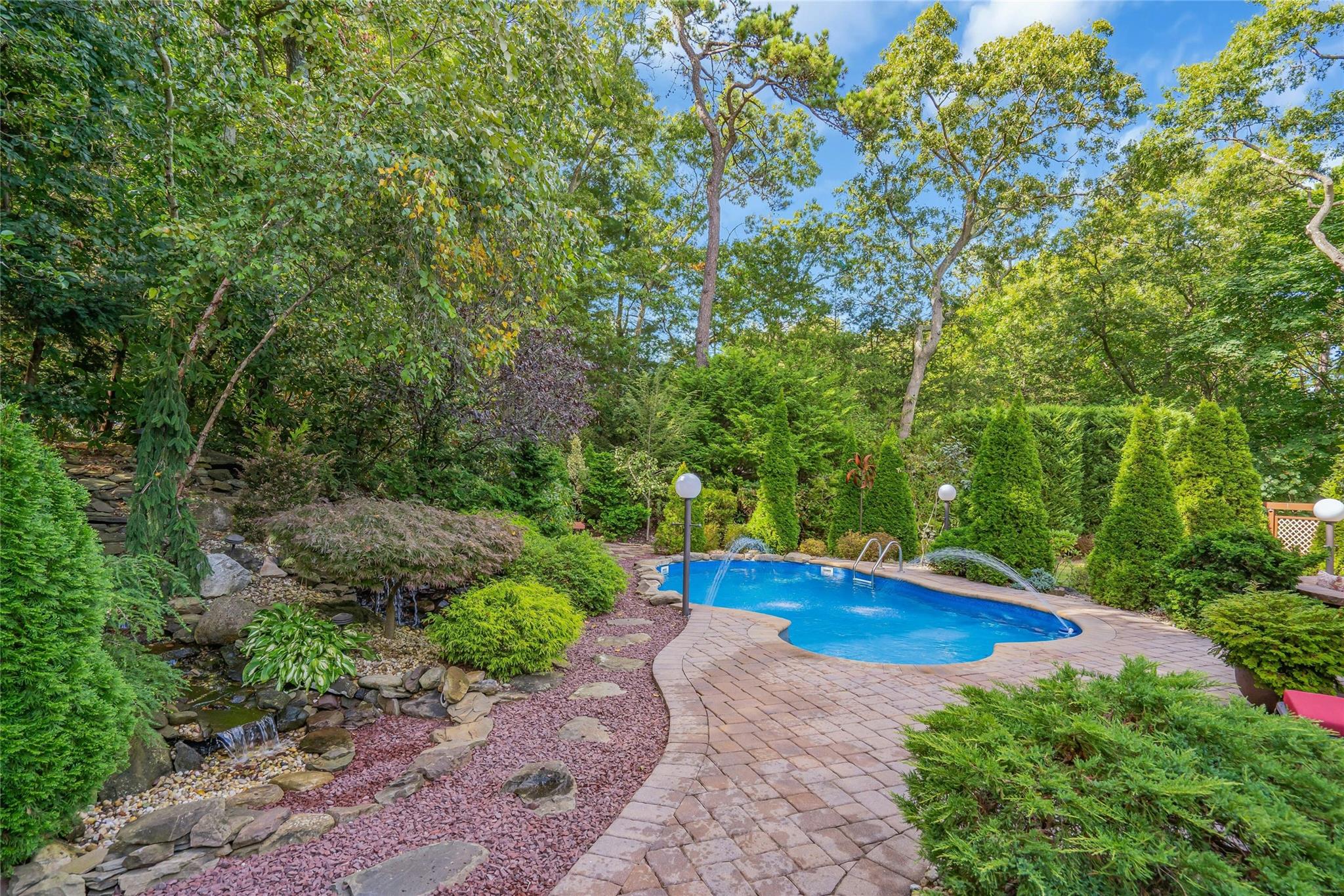 62 Laurel Drive Property Photo 1