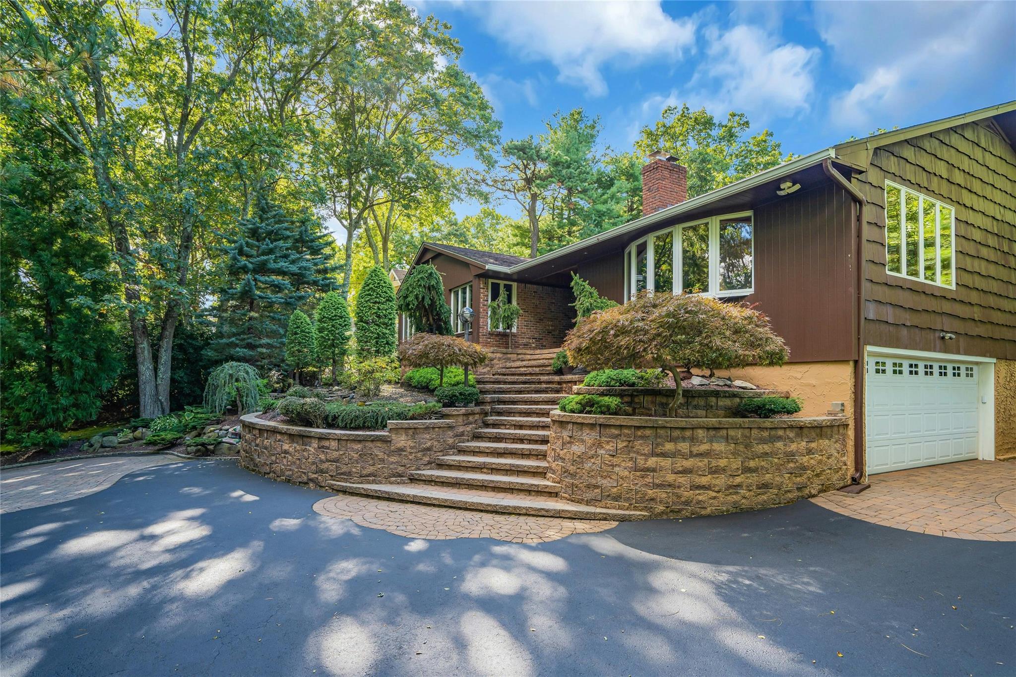 62 Laurel Drive Property Photo 2