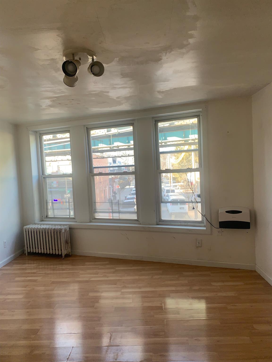 104-12 Jamaica Avenue 1 Property Photo 1