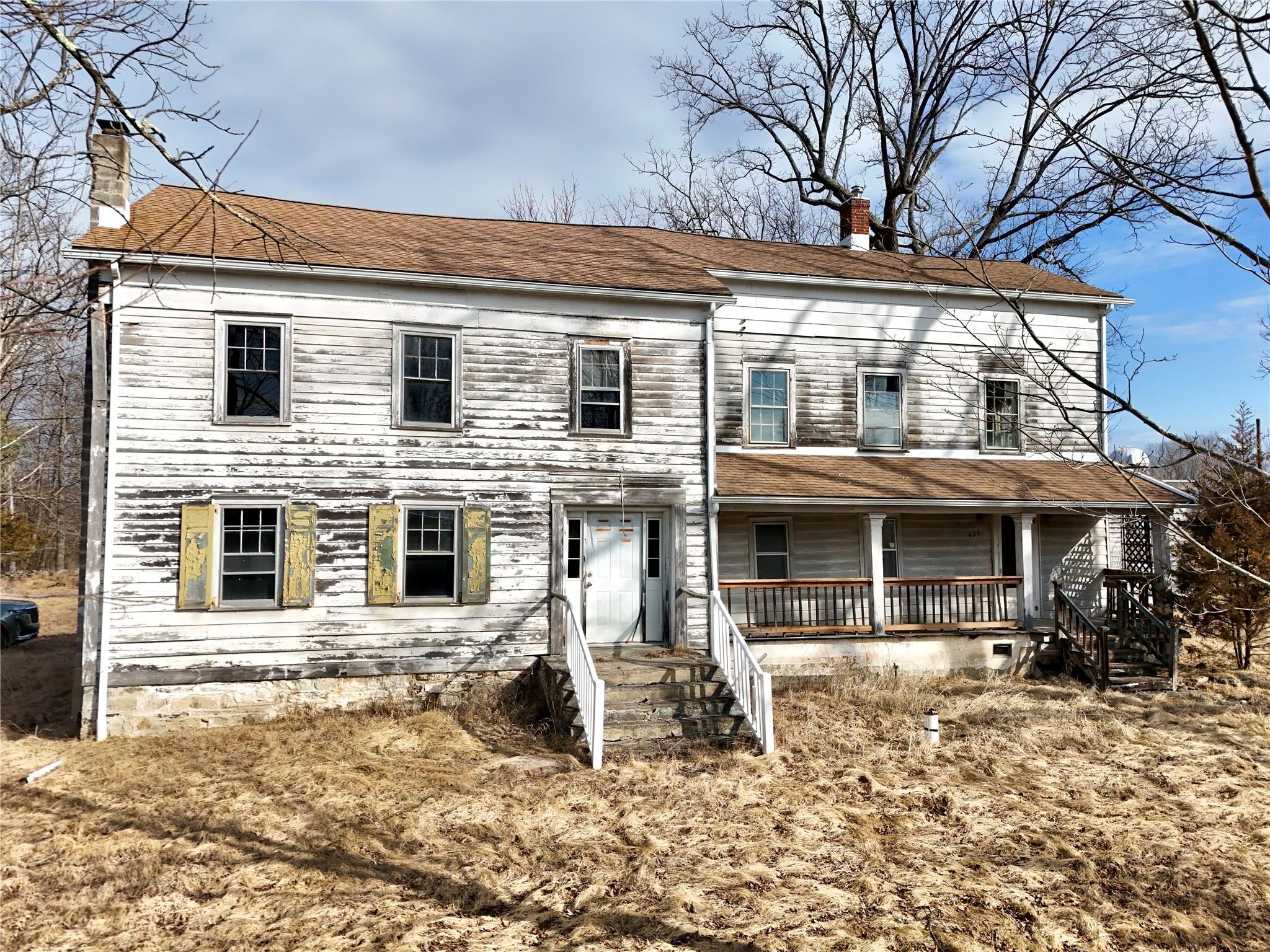 10985 Real Estate Listings Main Image