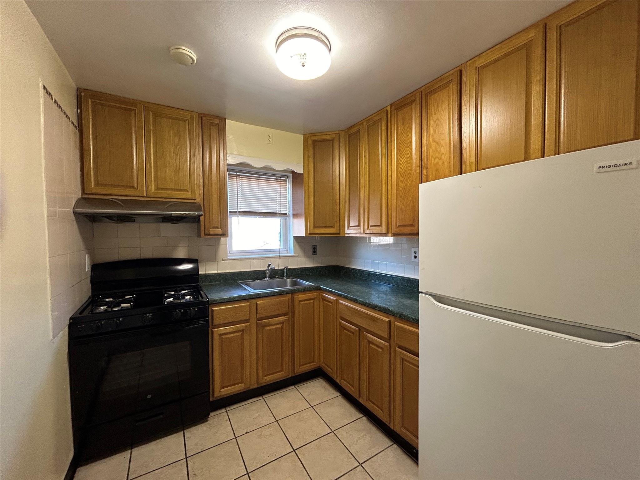740 Palisade Avenue Property Photo 2