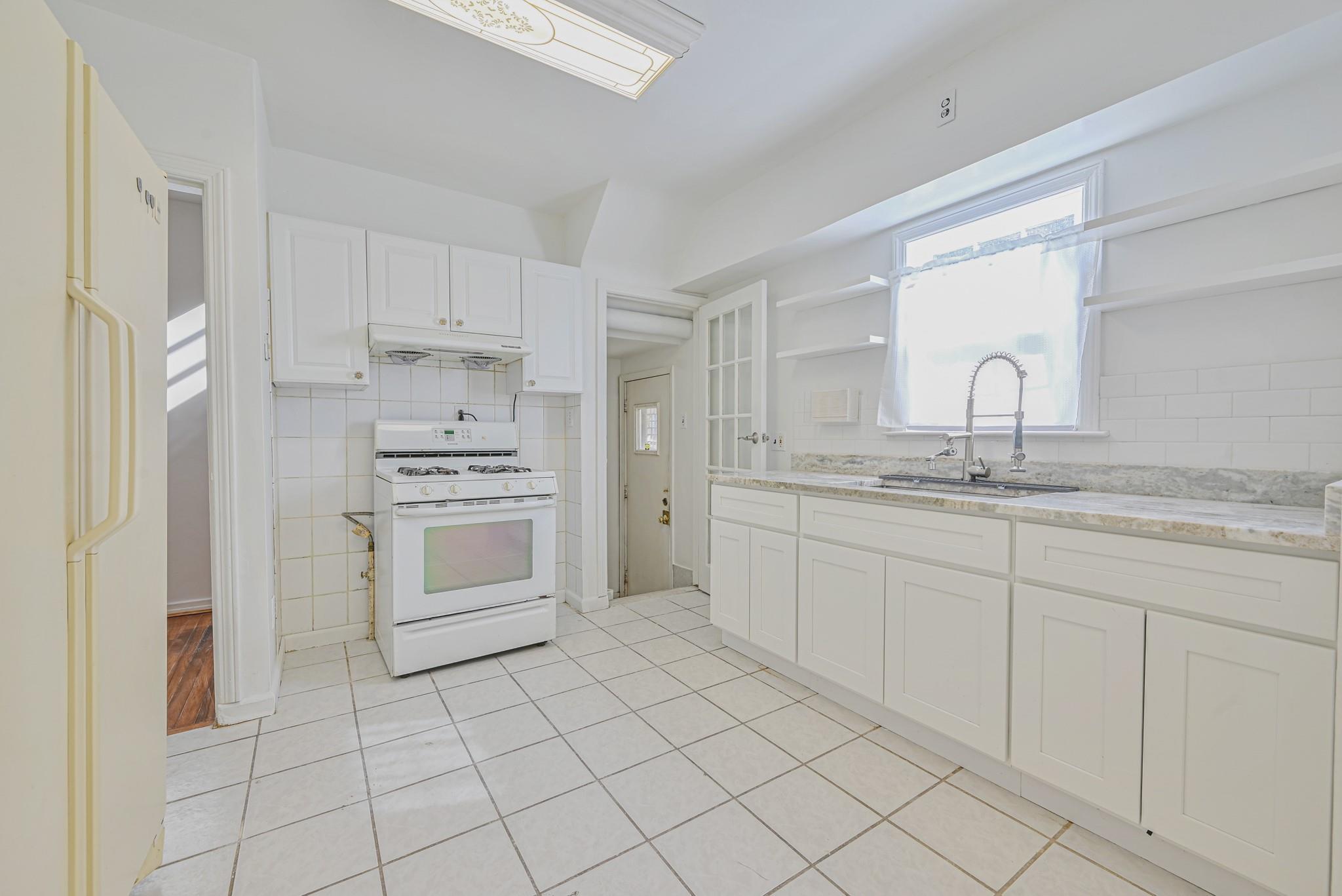 118 Sussex Road Property Photo 10