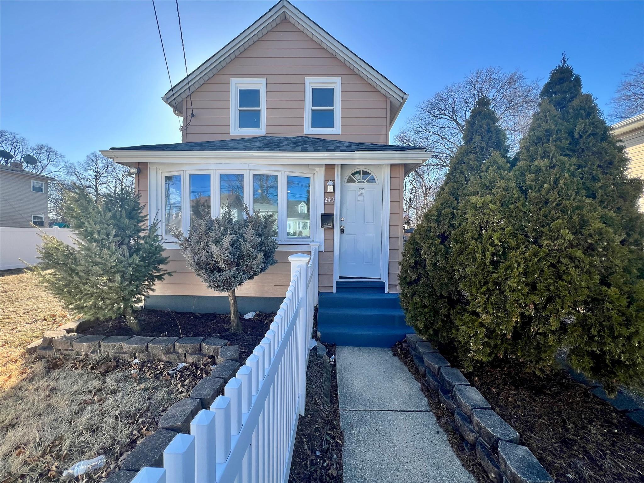 245 Siegel Street Property Photo