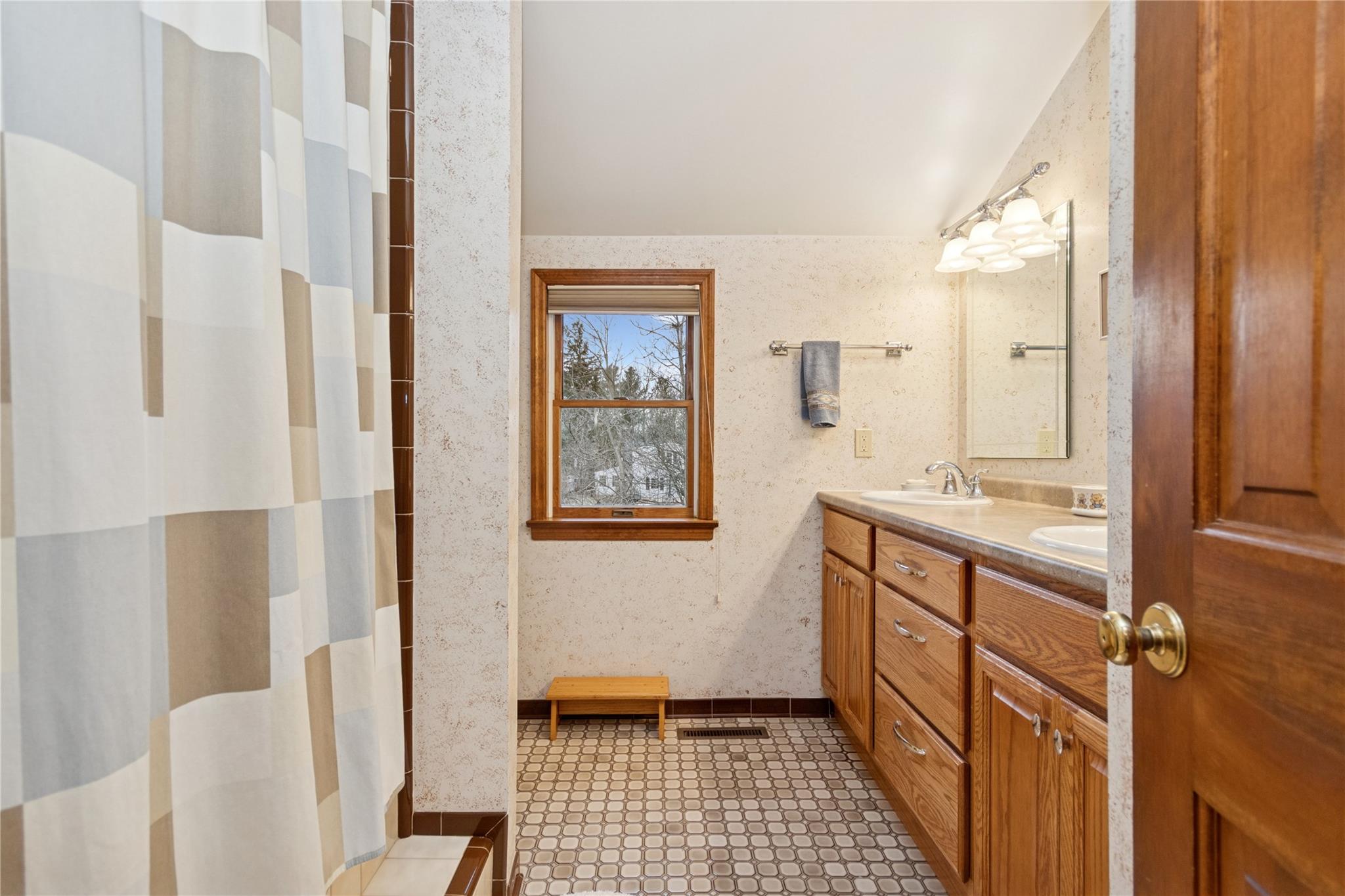 1 Loren Drive Property Photo 17