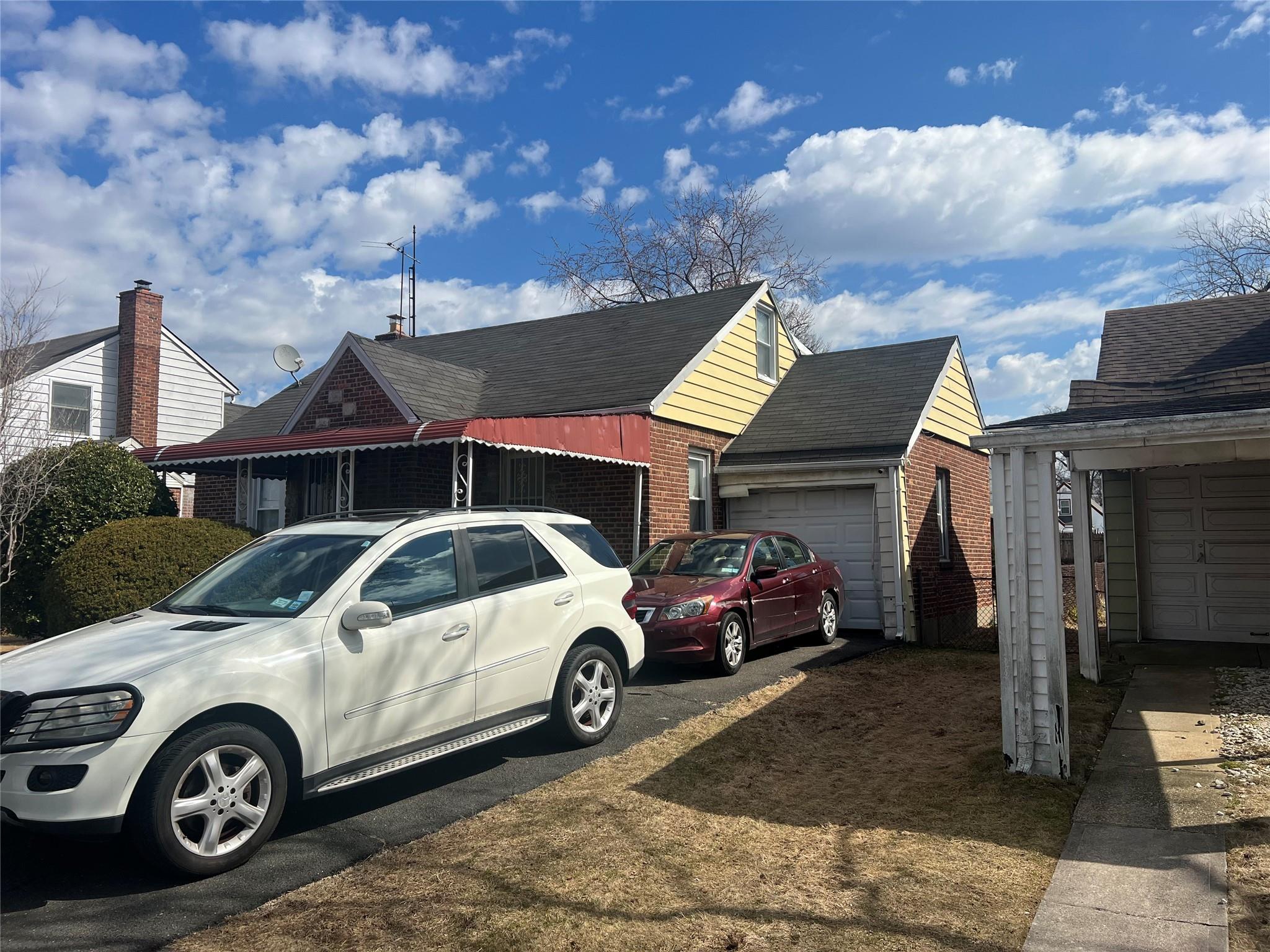 120-11 218th Street Property Photo 2