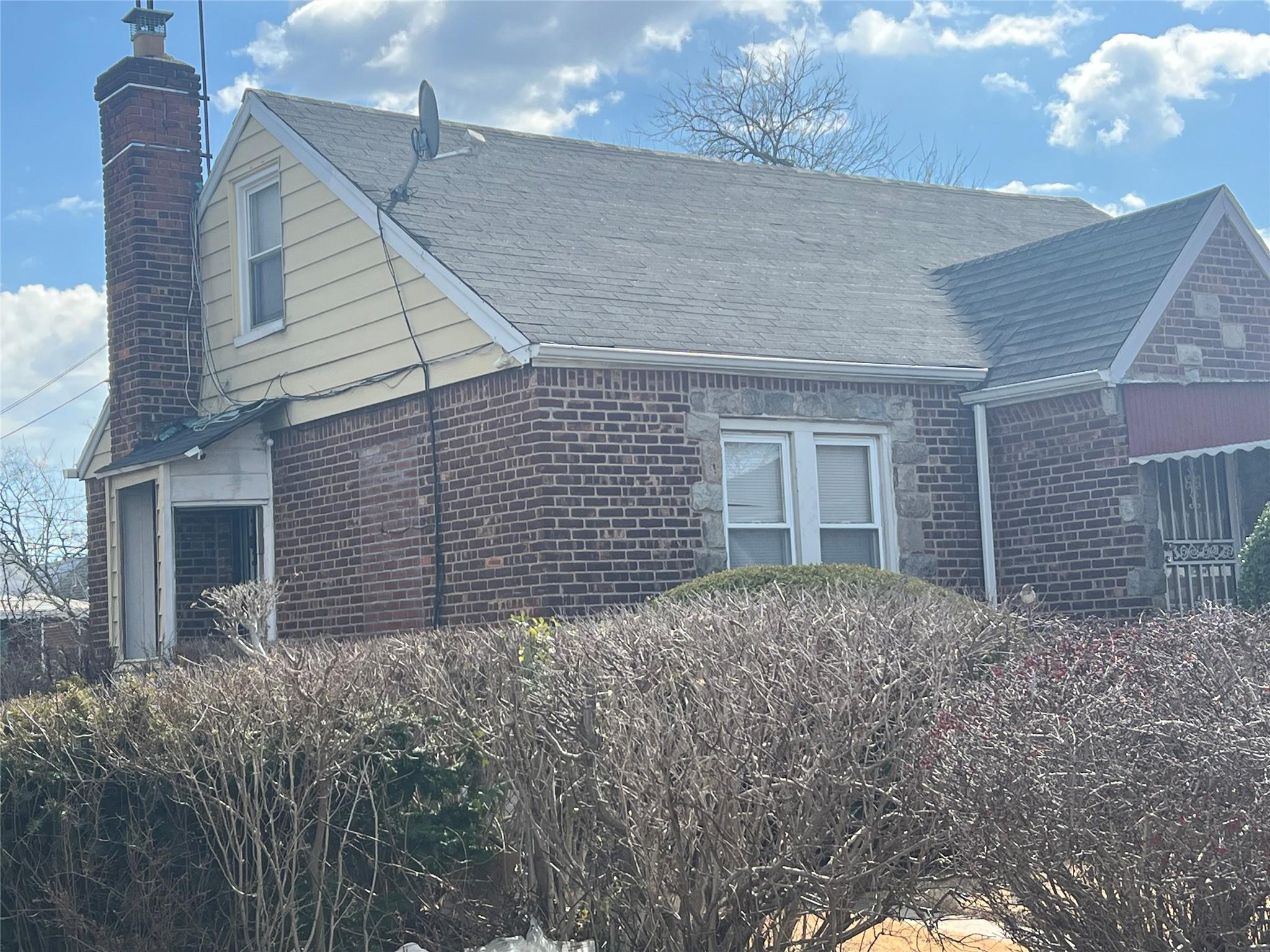 120-11 218th Street Property Photo 3