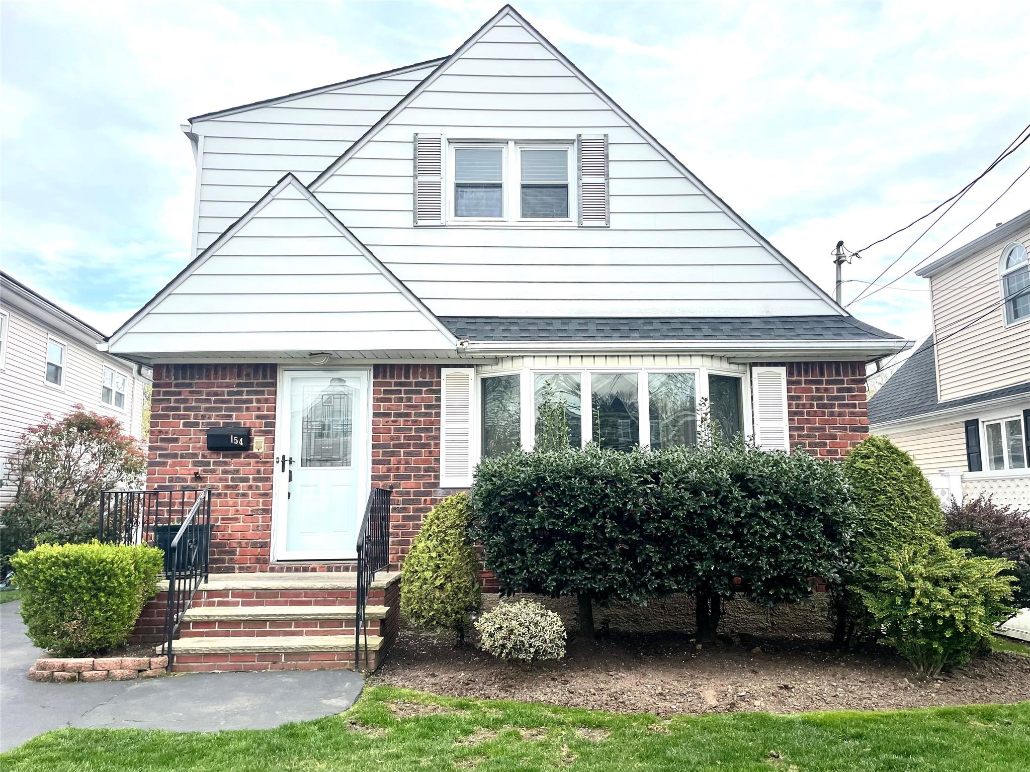154 Kennington Street Property Photo