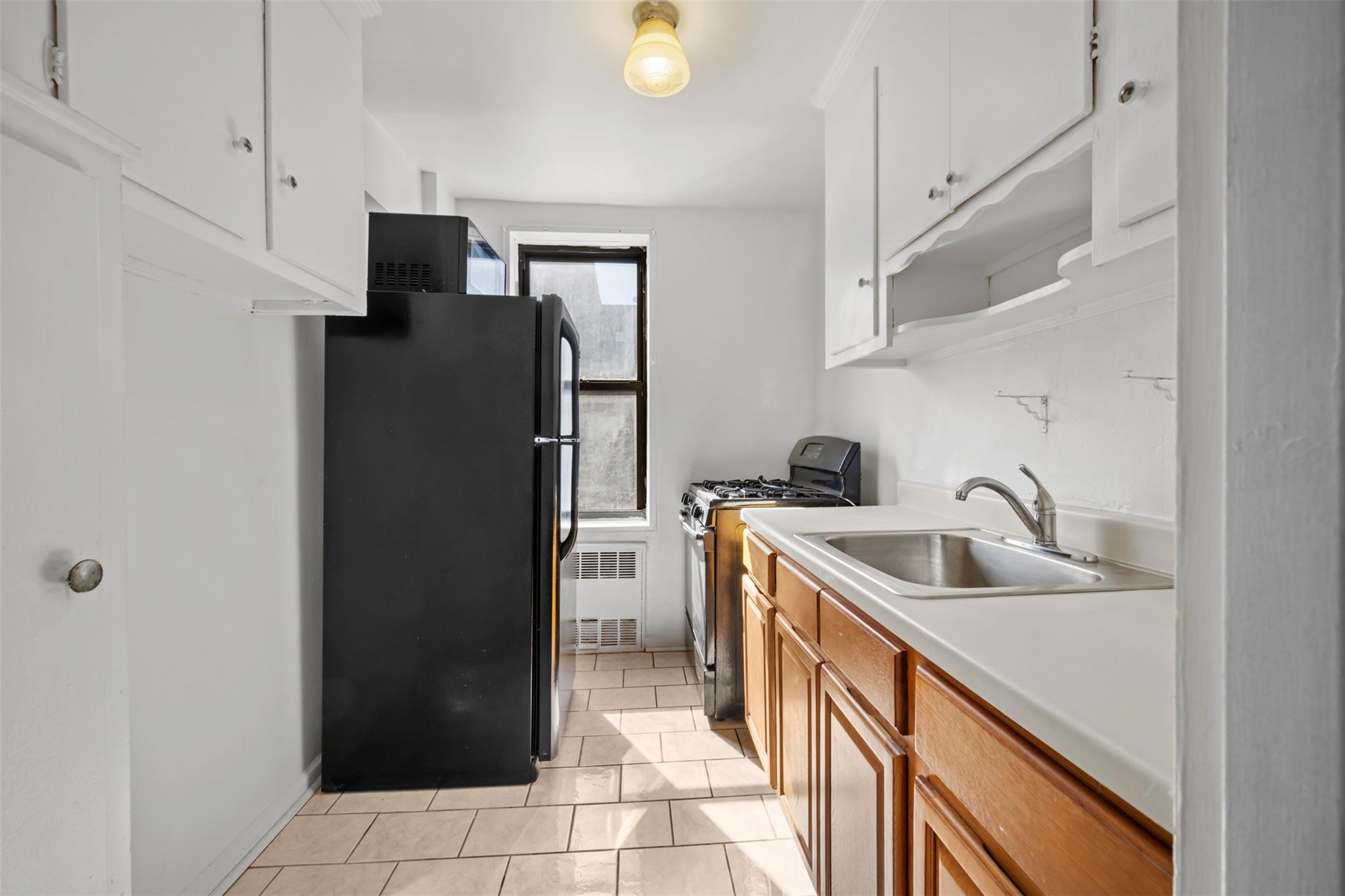 33-47 91st. Street 3h Property Photo 8