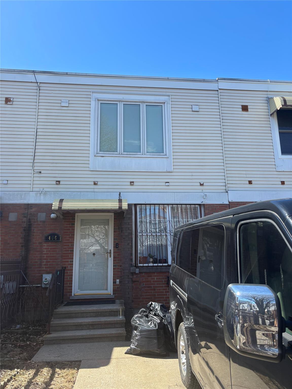 406 Hinsdale Street Property Photo