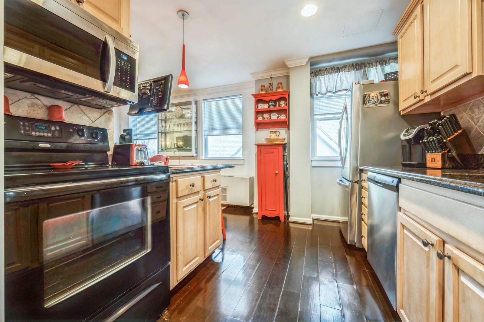 55 Clinton Avenue 308 Property Photo 5
