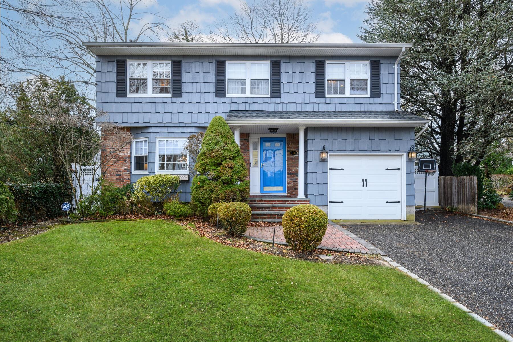 16 Clifford Place Property Photo