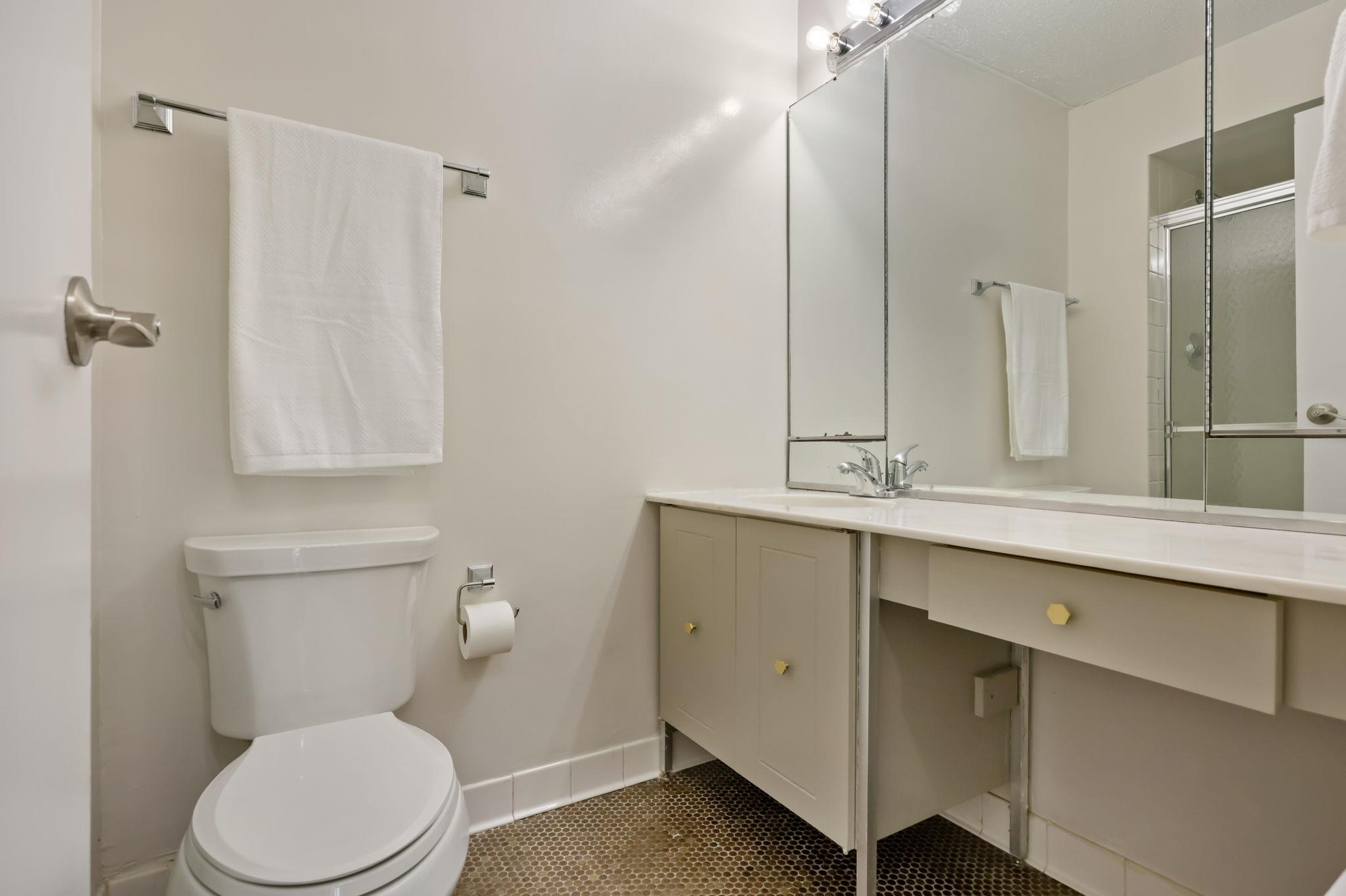300 High Point Drive 111 Property Photo 15