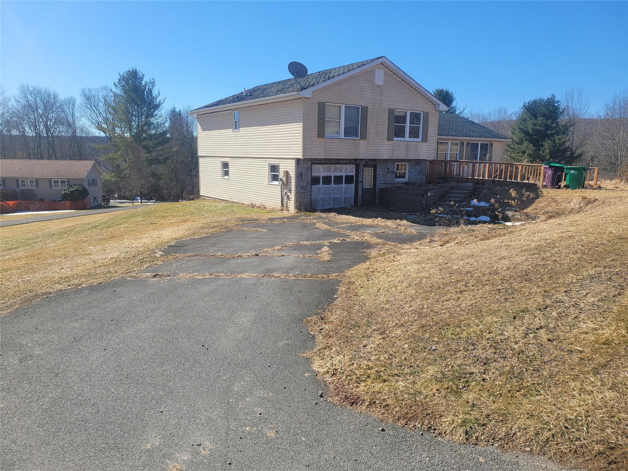 26 Rolling Meadows Road