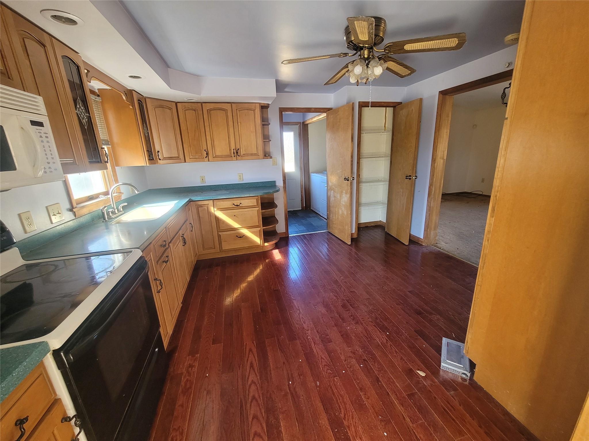 26 Rolling Meadows Road Property Photo 5