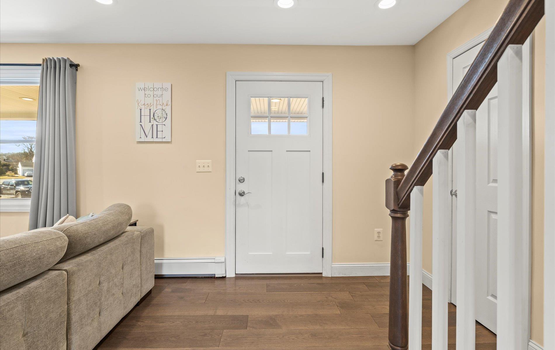 7 Spencer Way Property Photo 5