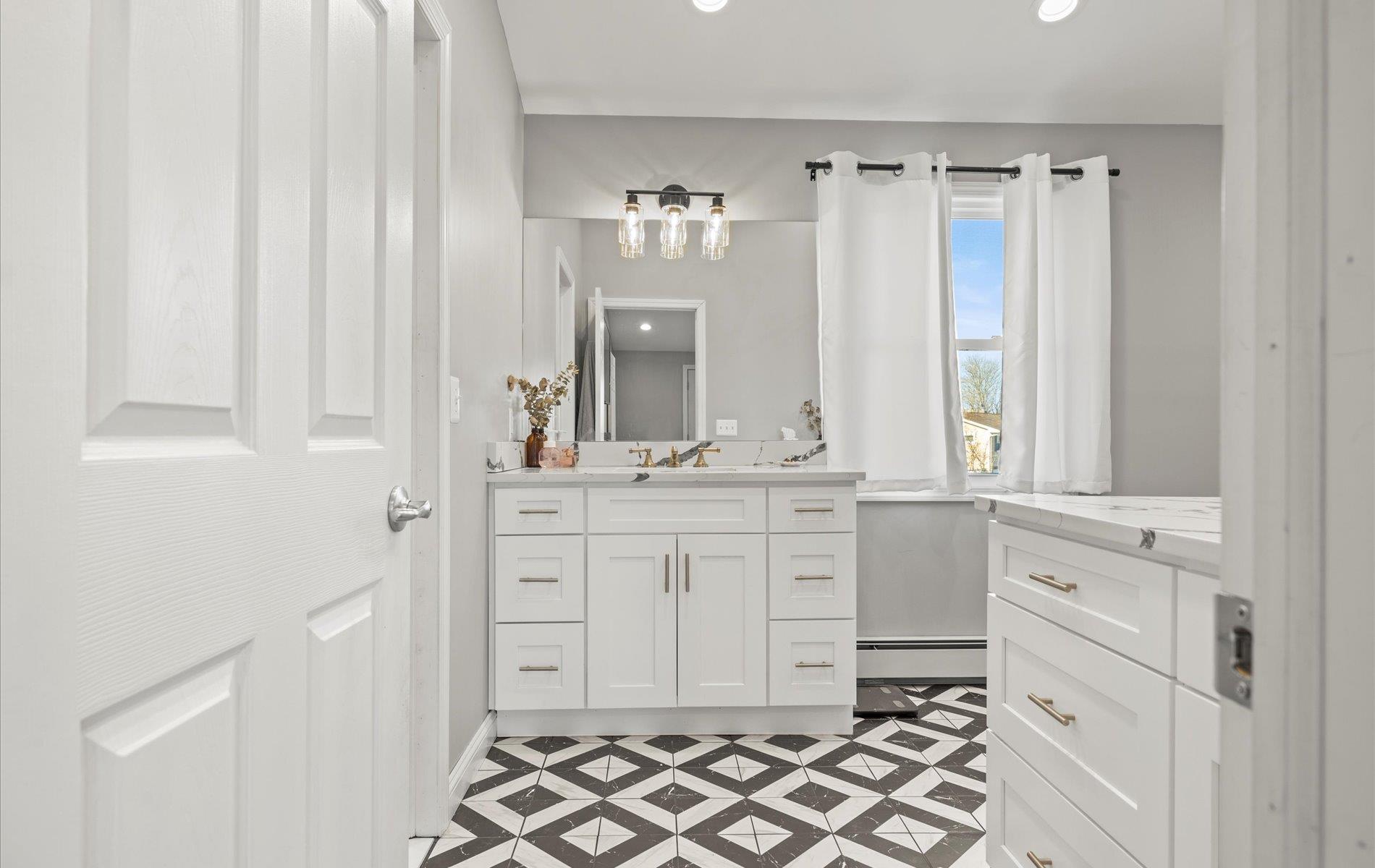 7 Spencer Way Property Photo 24