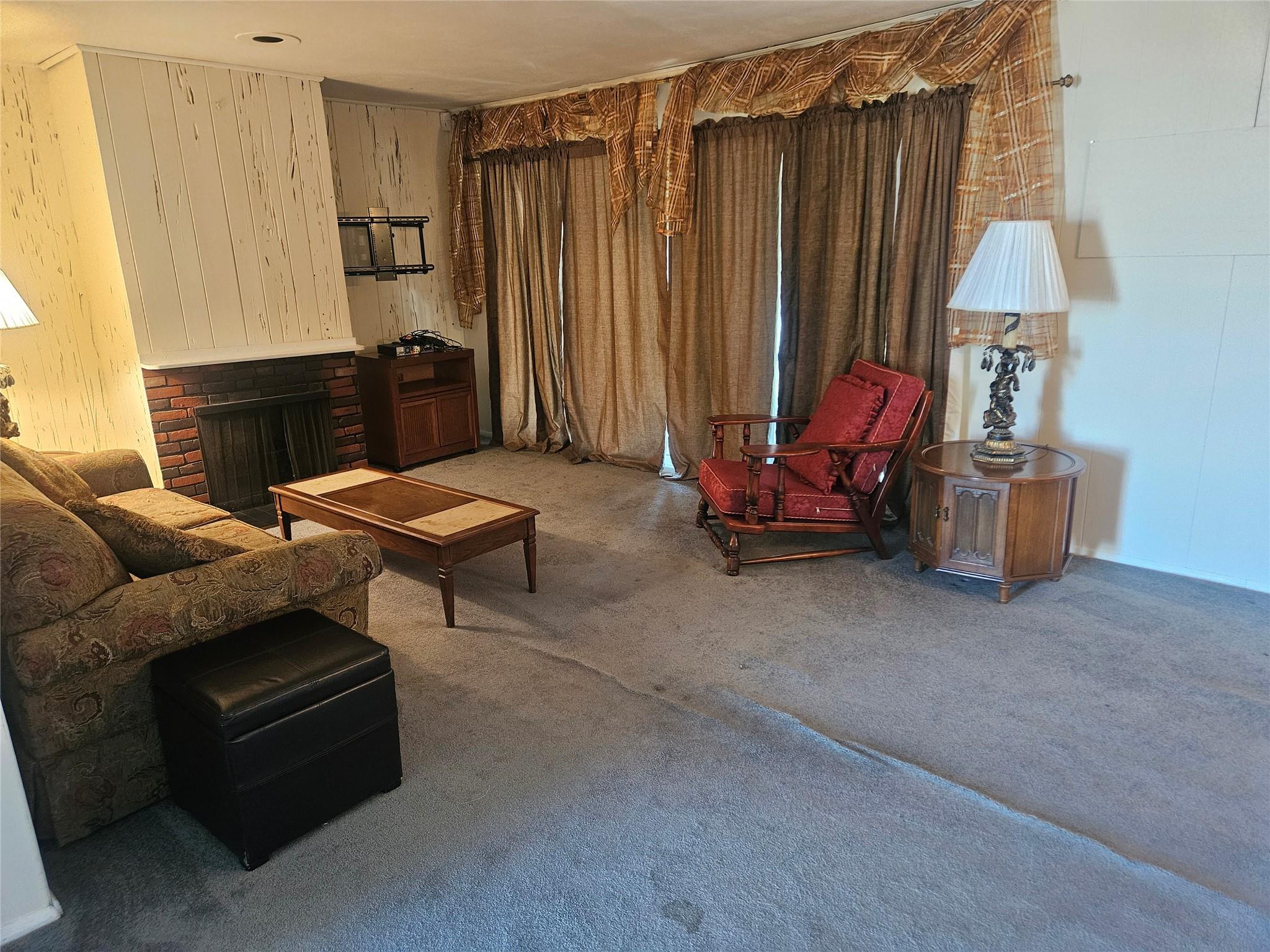 4 Hope Drive Property Photo 2