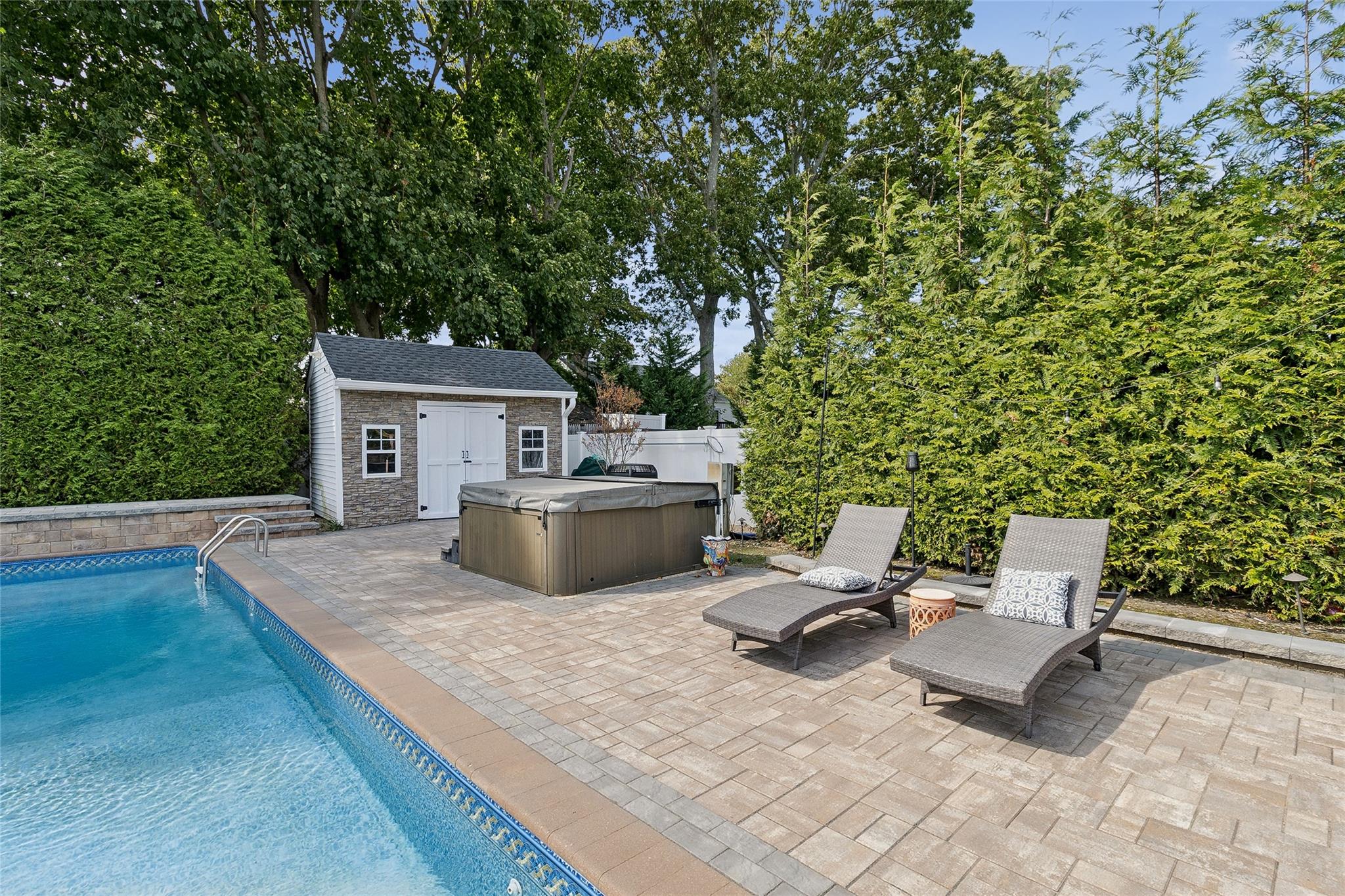 131 Brook Street Property Photo 35