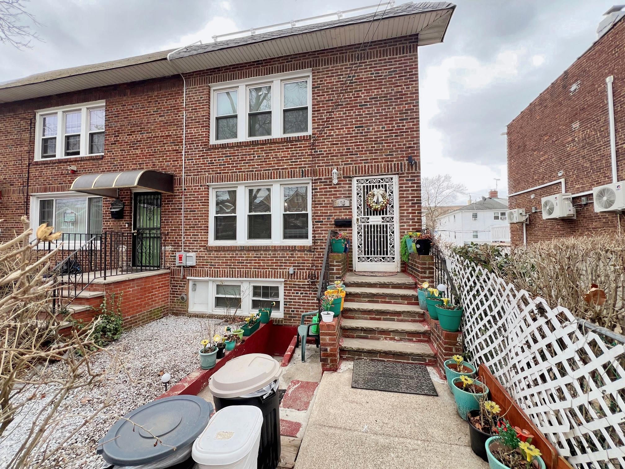 11434 145th Street Property Photo 1