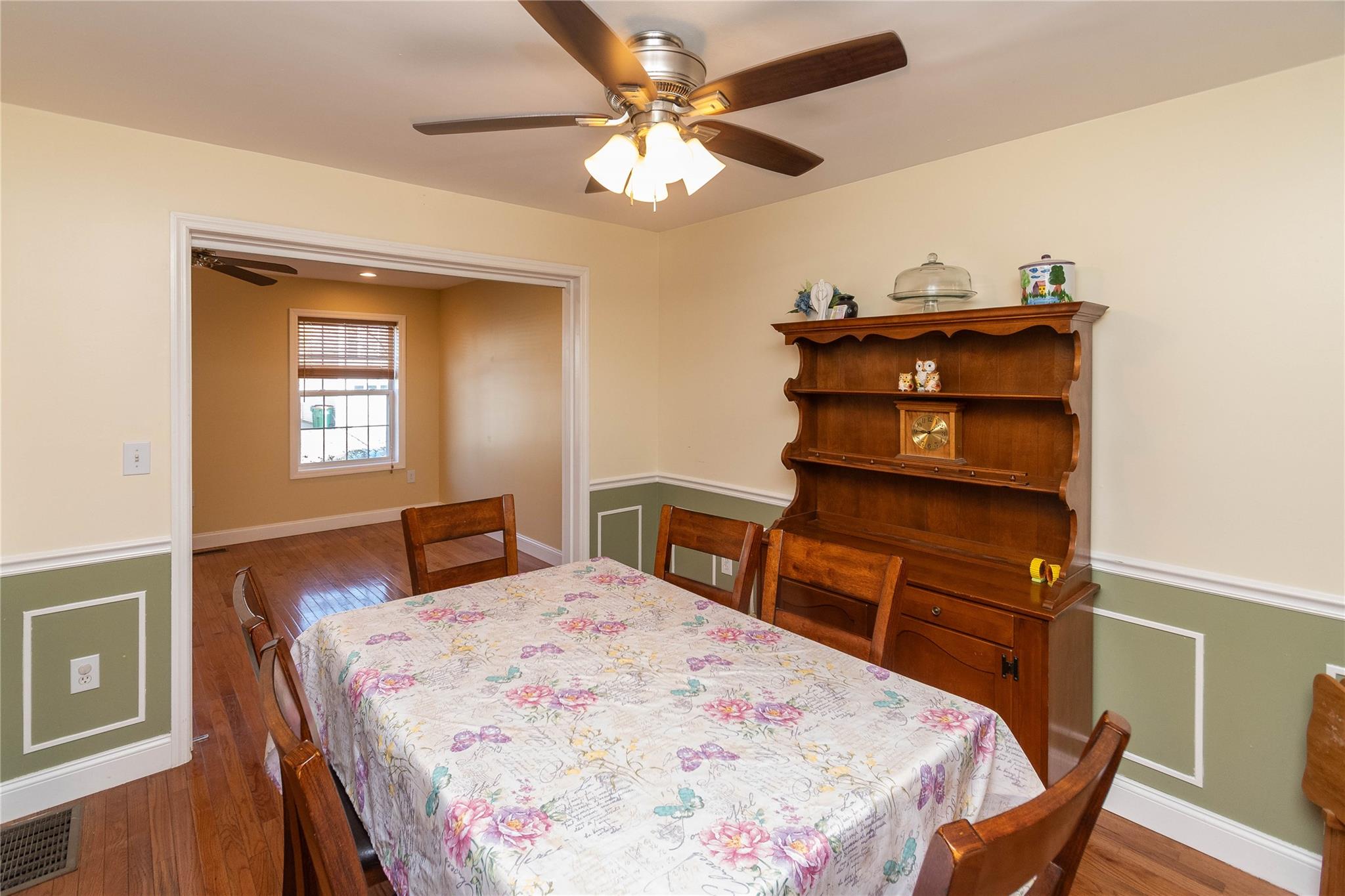 4 Wood Street Property Photo 16