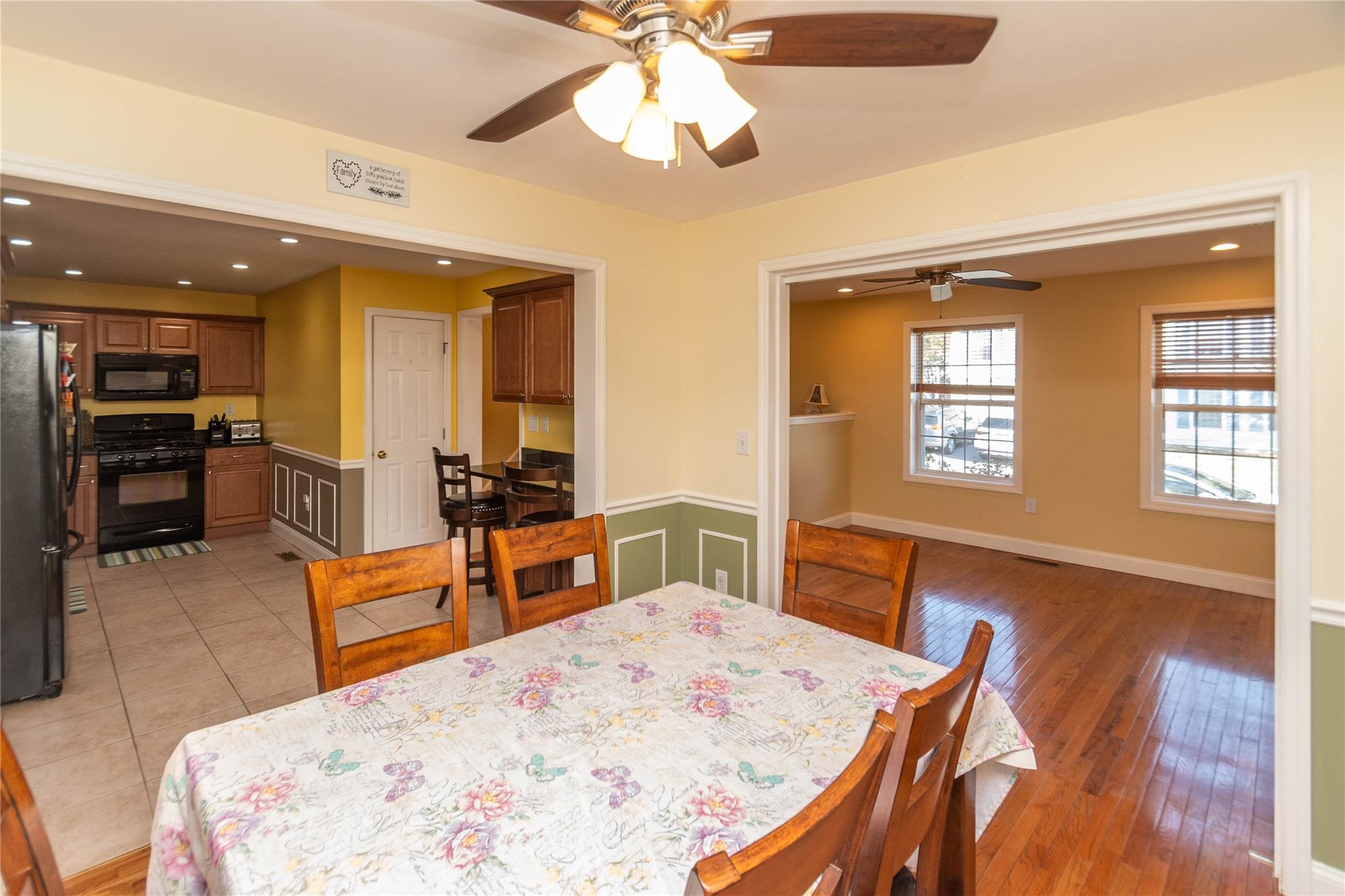 4 Wood Street Property Photo 17