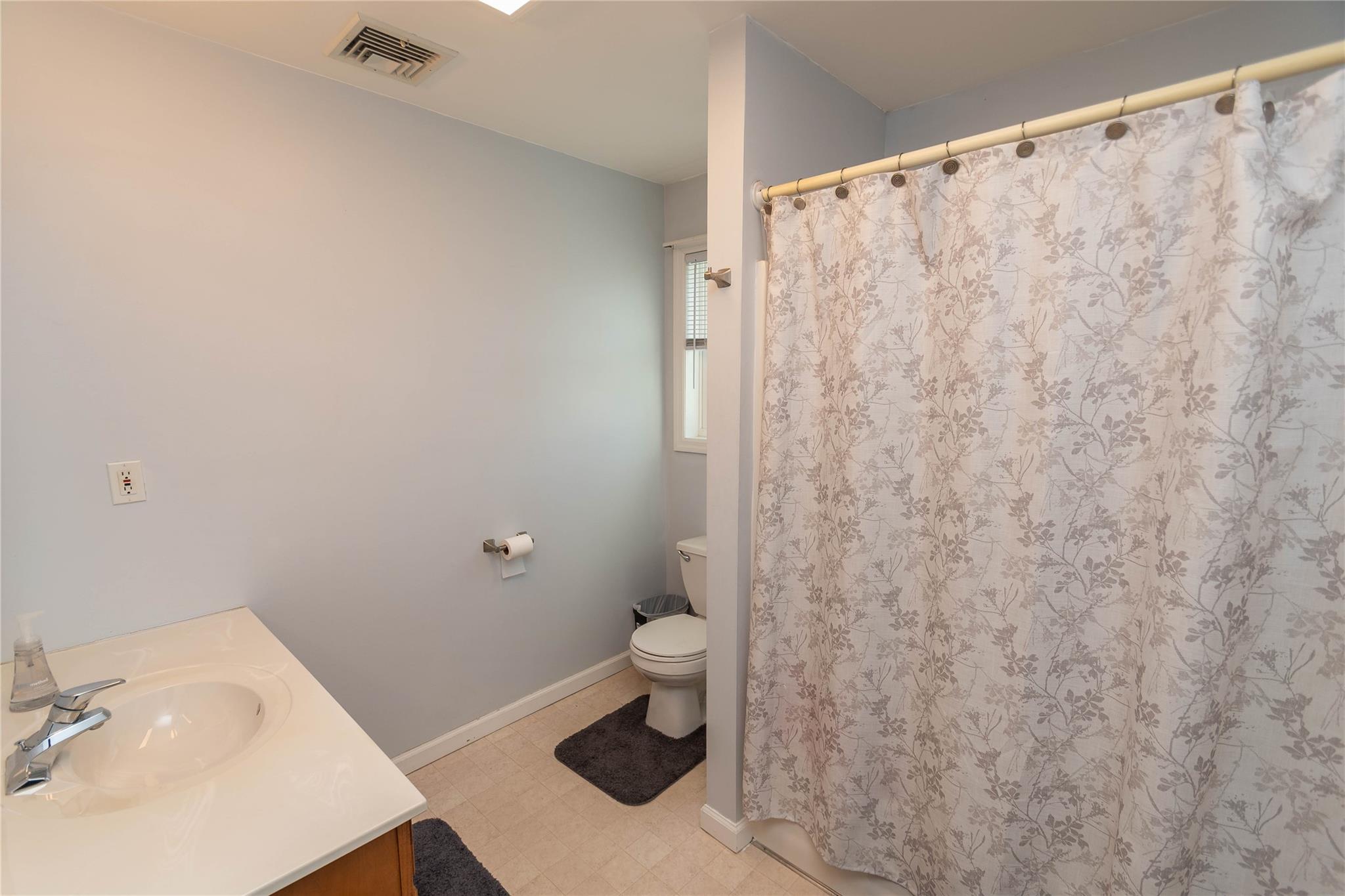 4 Wood Street Property Photo 32