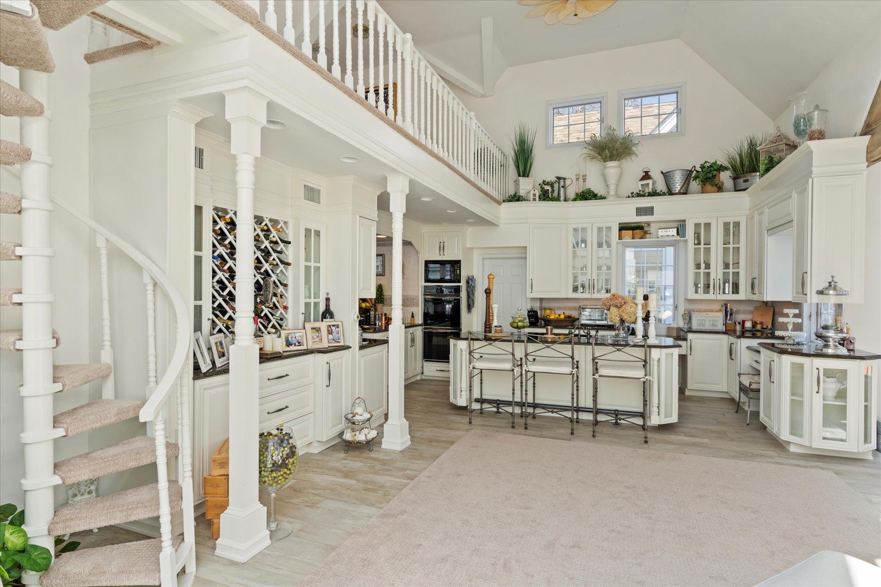 1 Swan Place Property Photo 18