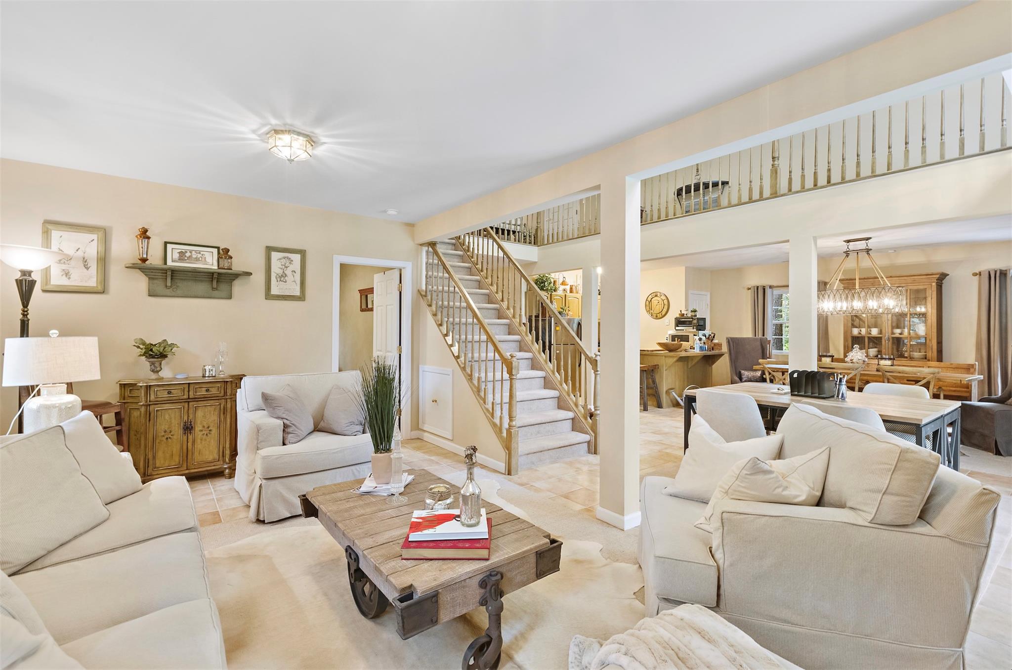 1 Swan Place Property Photo 40