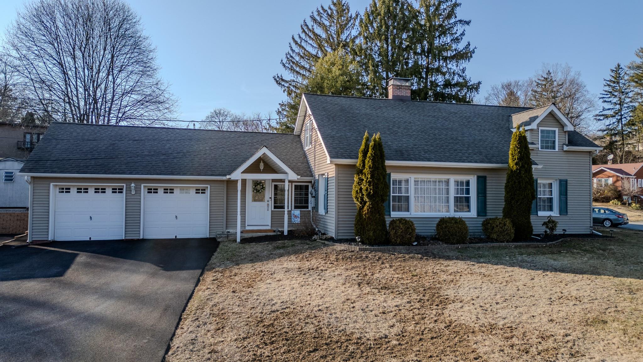 224 Wilbur Boulevard Property Photo