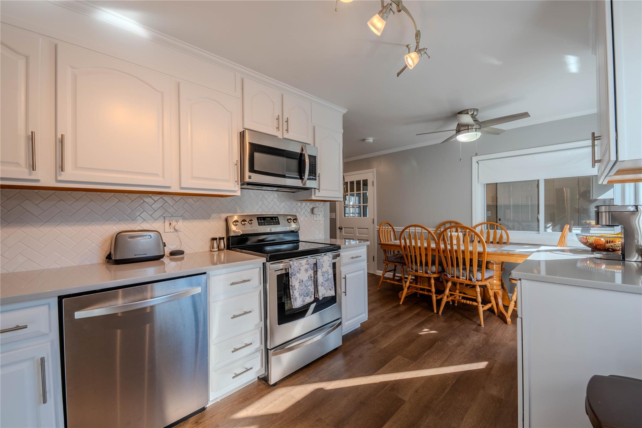 224 Wilbur Boulevard Property Photo 8
