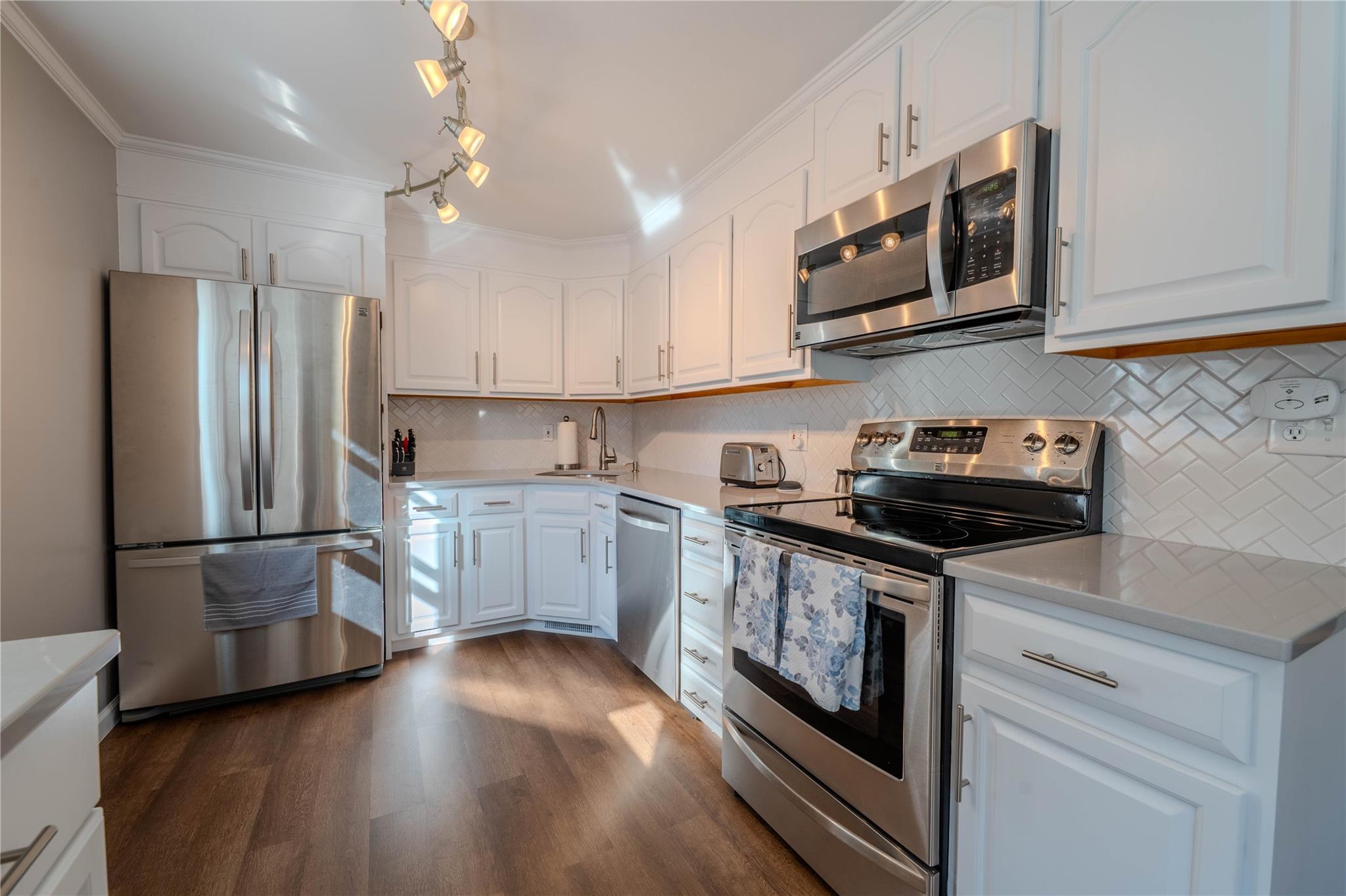 224 Wilbur Boulevard Property Photo 9