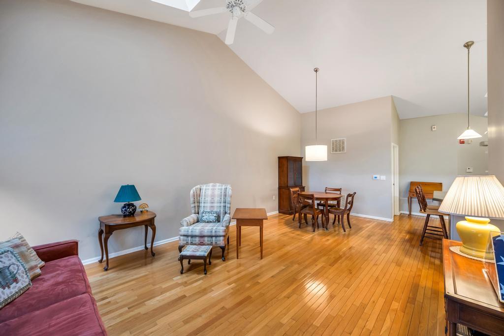 2102 Nicole Drive Property Photo 12
