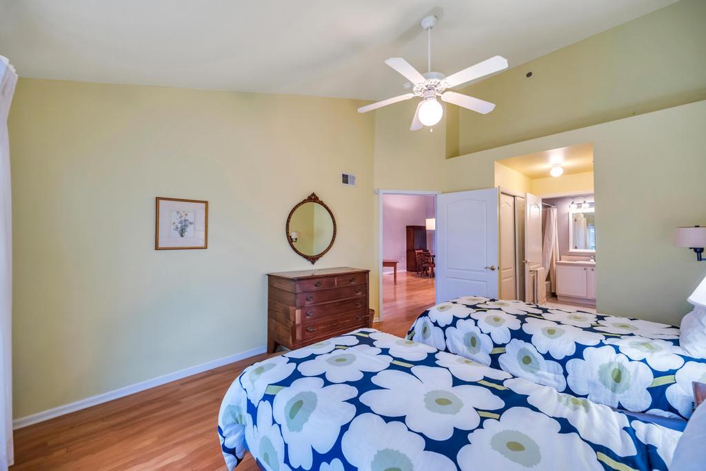 2102 Nicole Drive Property Photo 15