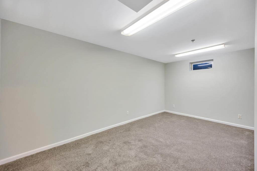 2102 Nicole Drive Property Photo 22