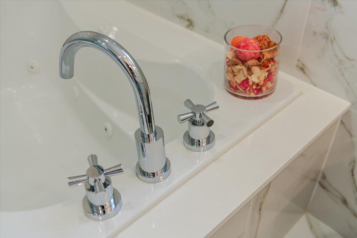 1846 Williamsbridge Road Property Photo 24