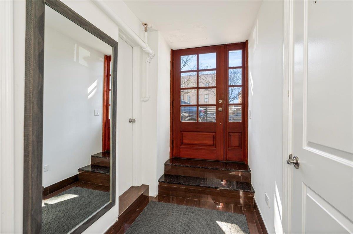 1846 Williamsbridge Road Property Photo 33