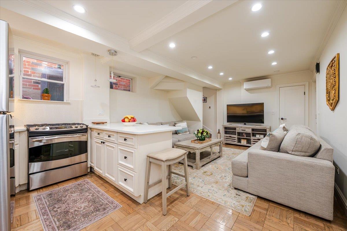 1846 Williamsbridge Road Property Photo 34