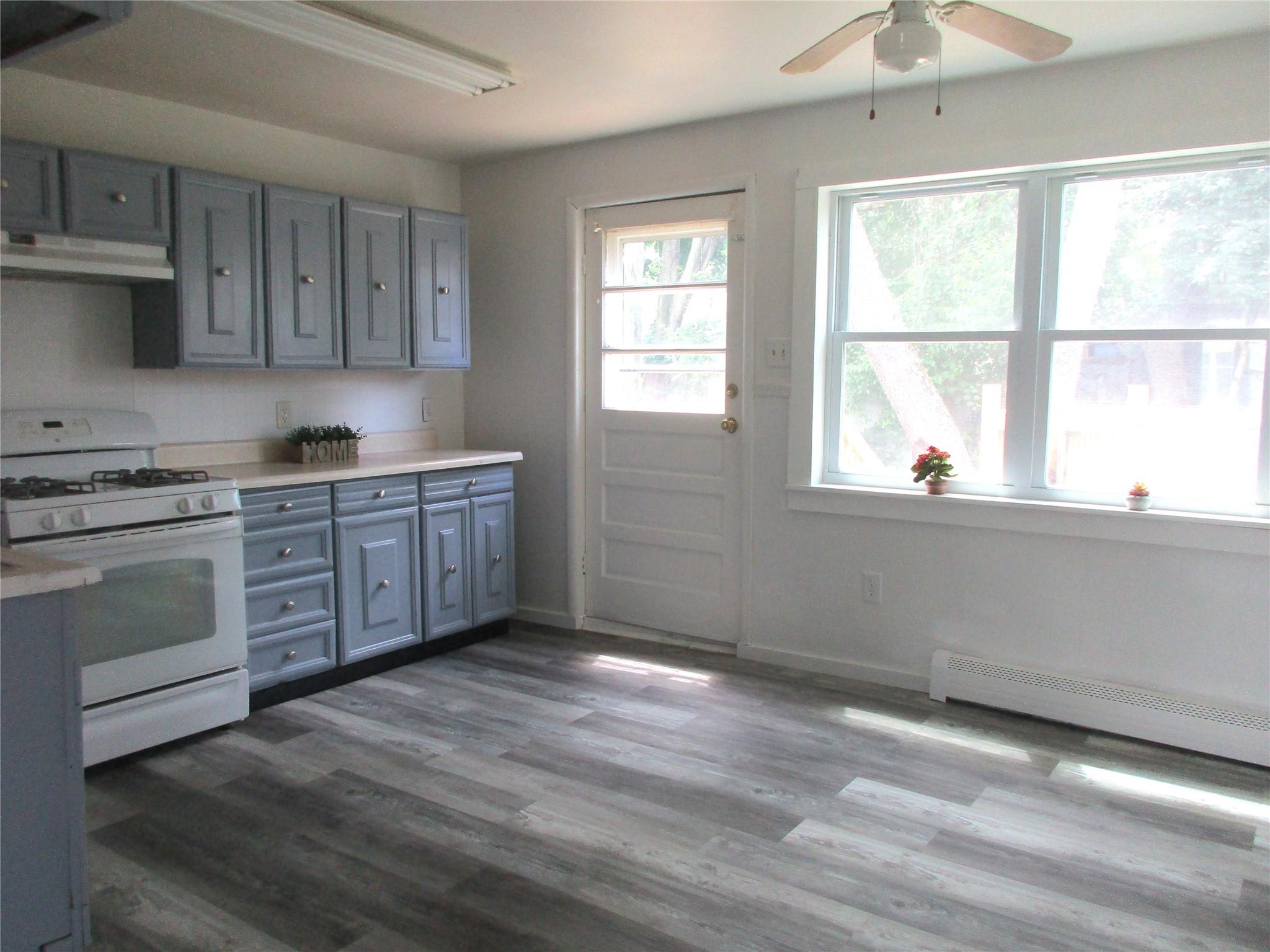 141 Hammond Street Property Photo 4