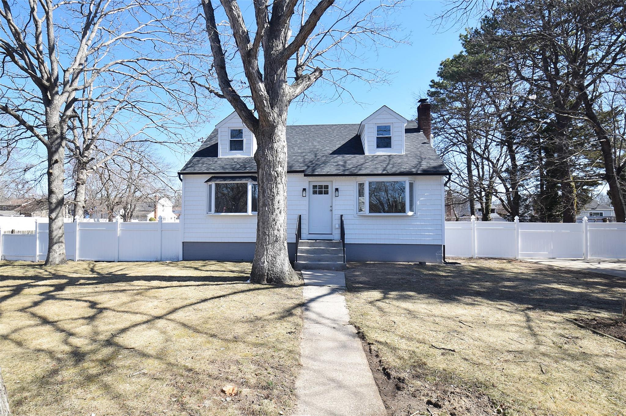 1347 Ferndale Boulevard Property Photo 1