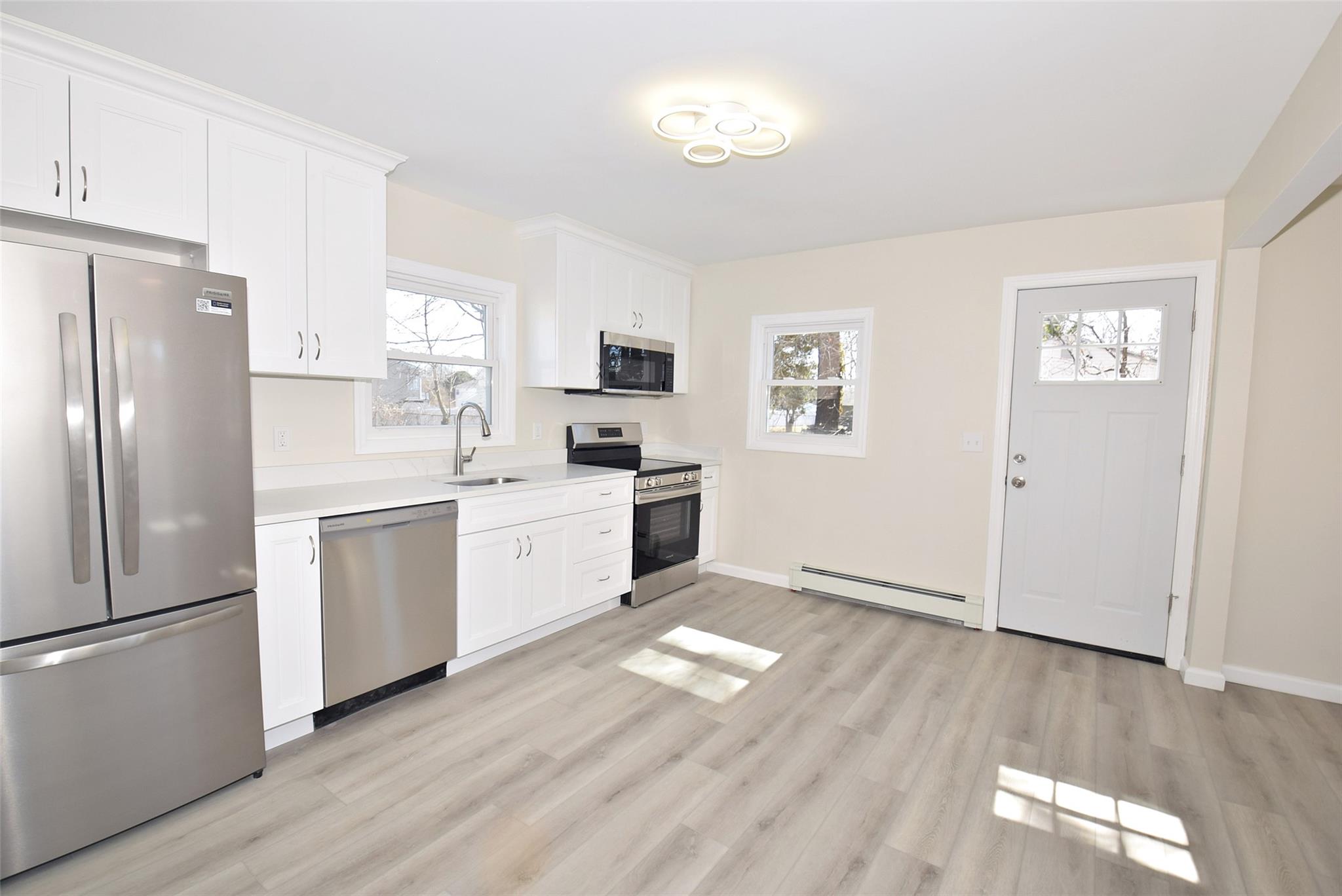 1347 Ferndale Boulevard Property Photo 5