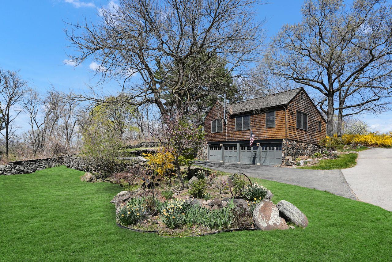 226 Mount Airy Road Property Photo