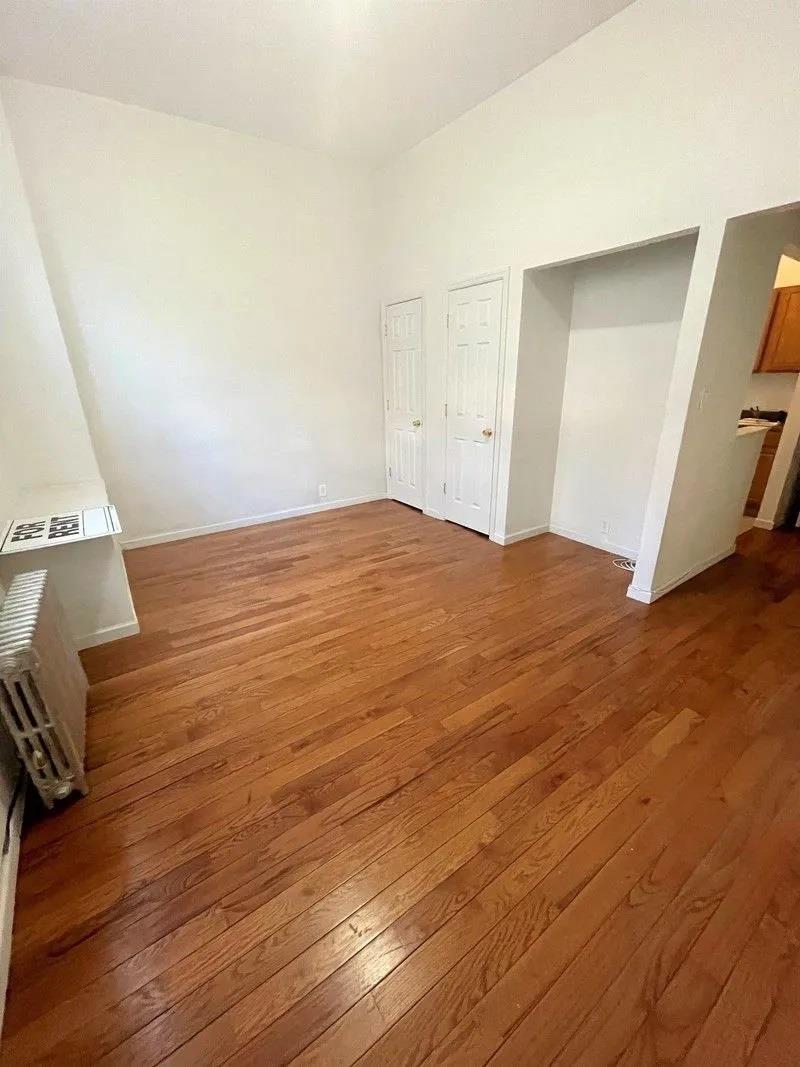 23-12 Broadway Property Photo 12
