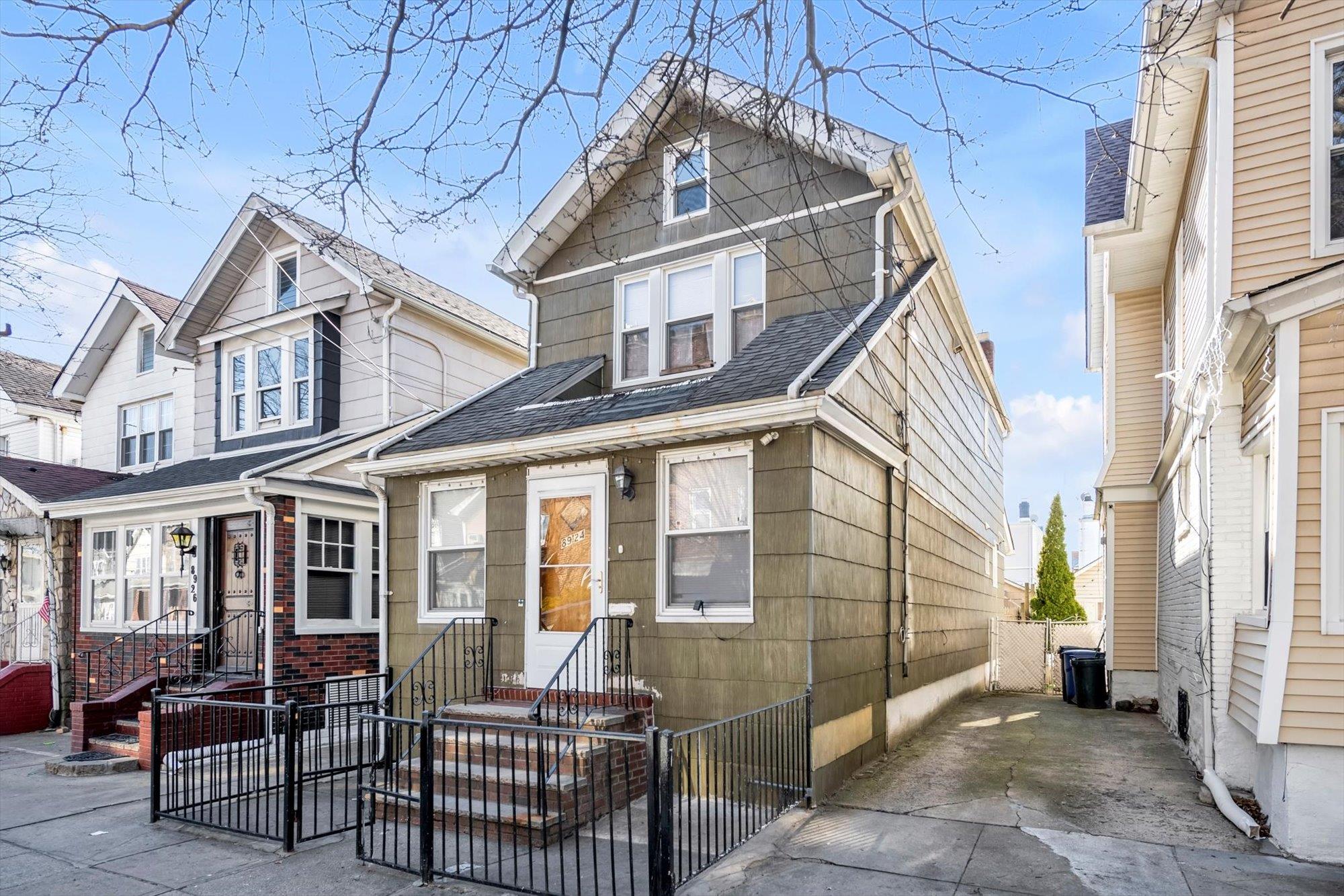 8924 86th Street Property Photo