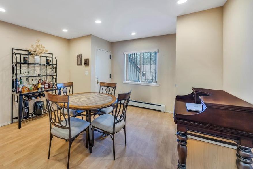 77 Richmond Boulevard 3a Property Photo 10